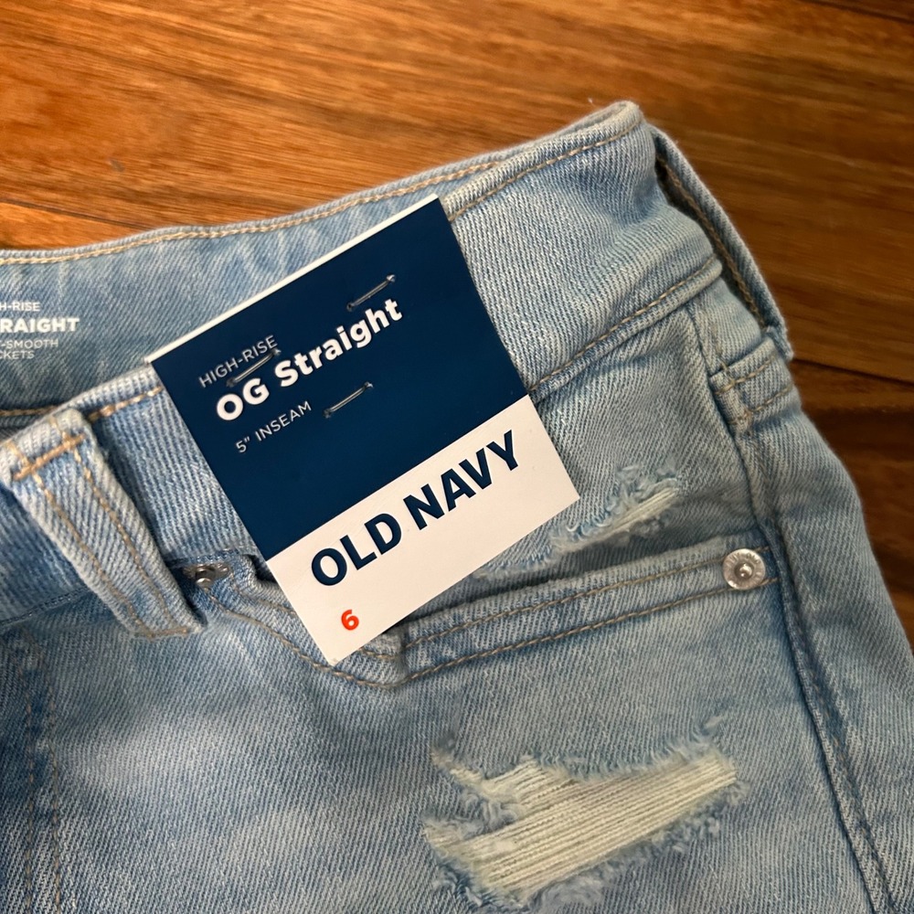 Old Navy Womens OG Straight High Rise Distressed Denim Shorts Size 6 - Picture 5 of 10